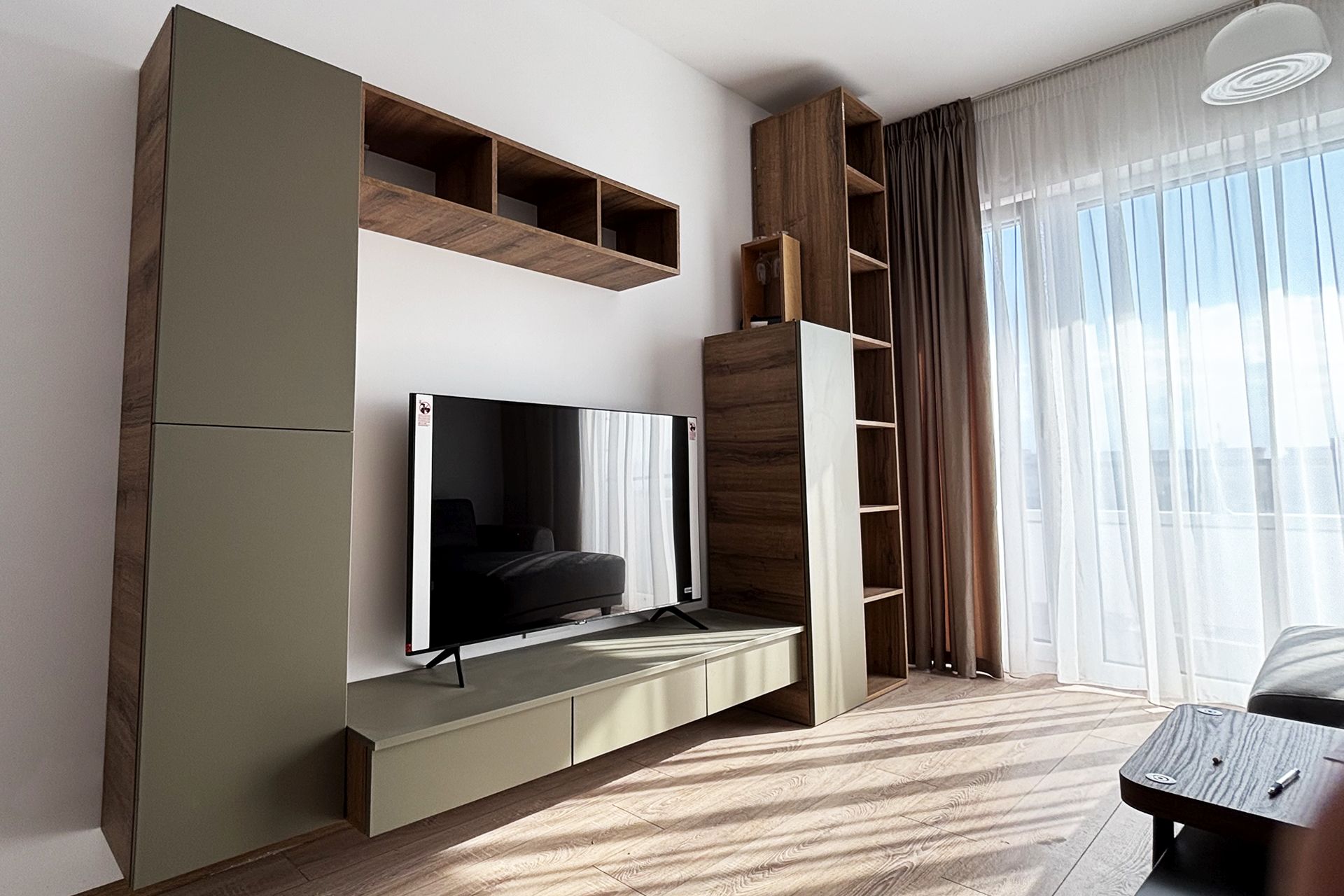 Komod Mobila la Comanda Brasov | Mobila Komod Brasov | Mobila comanda Komod Brasov | Mobila la comanda Brasov | Mobilier la comanda Brasov | Mobila Brasov | Mobila bucatarie Brasov | Bucatarii la comanda Brasov | Mobila dormitor Brasov | Bucatarii moderne Brasov | Mobila sufragerie Brasov | Mobila living Brasov | Mobilier living Brasov | Mobilier la comanda dormitor Brasov | Mobila la comanda camera copii Brasov | Mobila dormitor copii | Mobilier dressing Brasov | Mobila office Brasov